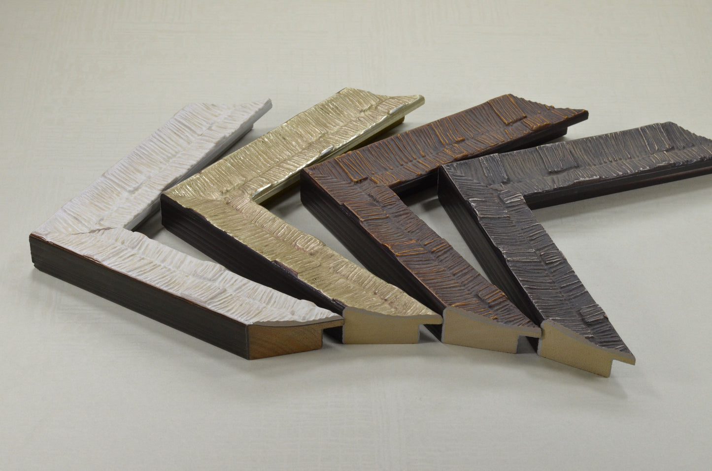 Photo Wooden Frame of unusual relief for home interior, 1,26 дюйма и высоту 0,8 дюйма. SMALL FRAME SIZES.