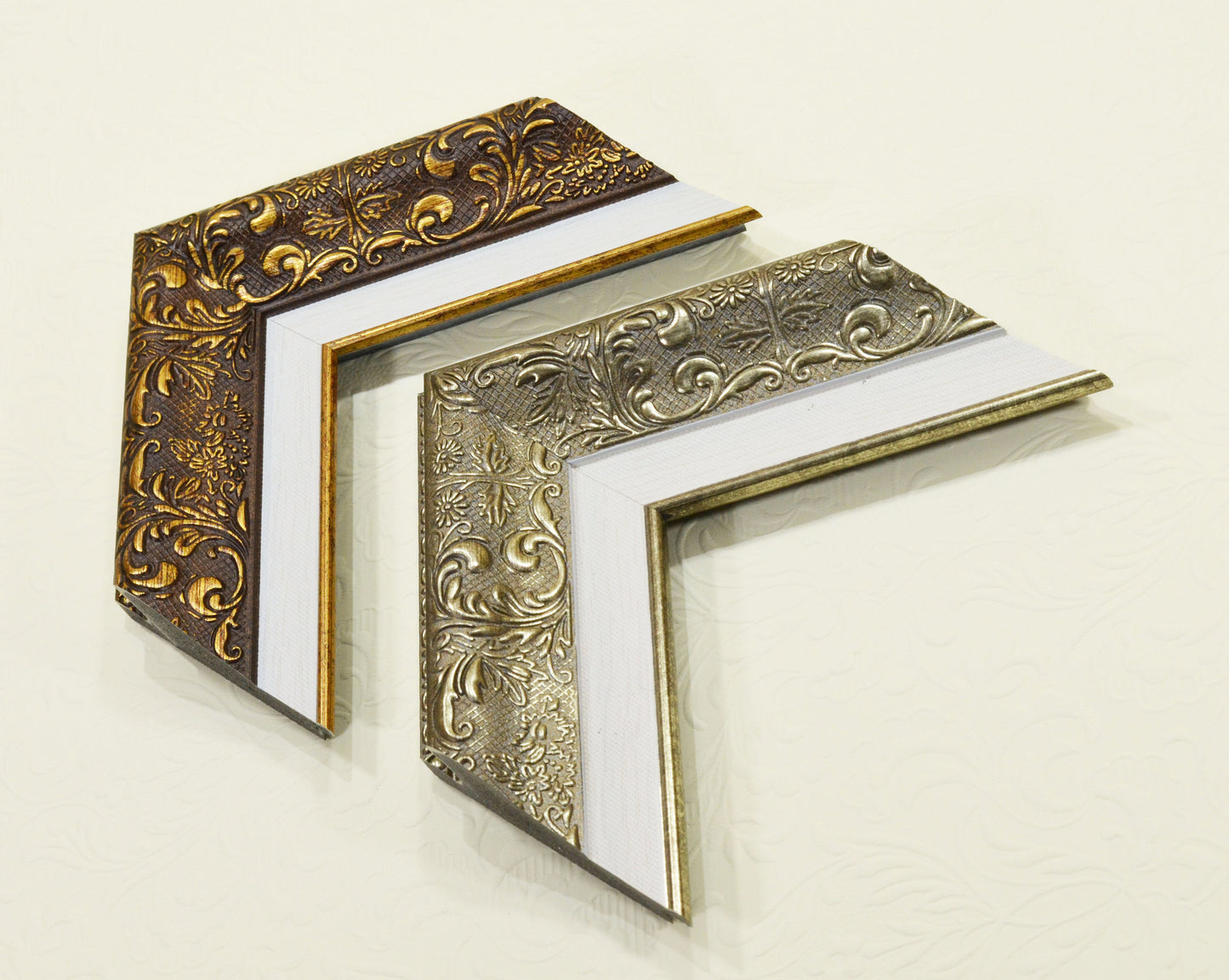 Beautiful Picture Frame Gold and Silver with Mat Strip (Paspartout). Width 2.76" x Height 1.18". Polystyrene Frame.