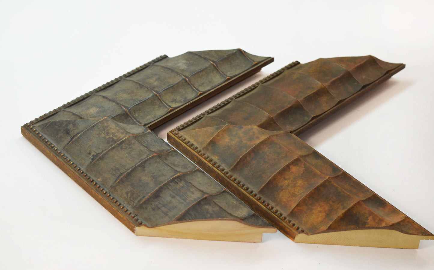 Unusual Picture Frame Turtle. Wood Frame Brown and Dark Brown. Width 3" x Height 1.1".